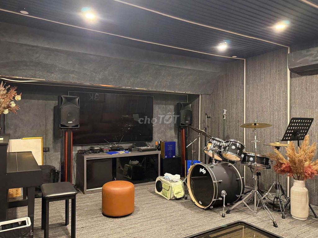 Nhà hẻm xe hơi, quận 7, 5 phòng ngủ, hiện đại. Mua bán nhà ở tại Quận 7 Tp Hồ Chí Minh được đăng bởi Nguyễn Đặng Thảo Nguyên hình 1