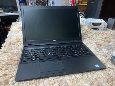 Dell Latitude i7-8650U 16GB/ ssd M2 512GB Like New