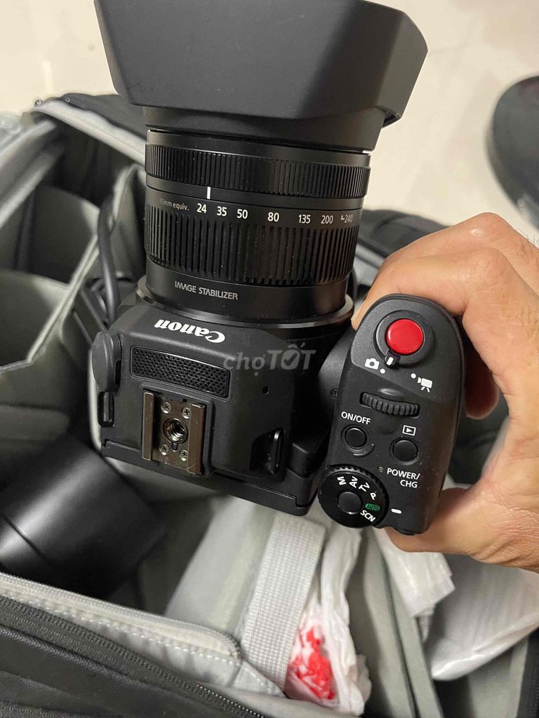 Máy Quay Canon XC15 4K Len 24/240 Chính hãng mới