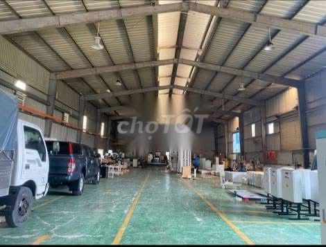 Cho thuê kho xưởng giá tốt 1250m2 cách ngã tư Ga 1,5km