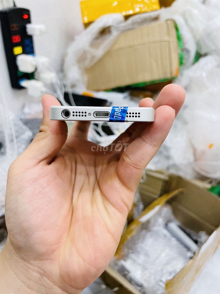Iphone 5SE- 32GB quốc tế,99%,pin new.mất vân tay. Mua bán Điện thoại tại Quận Gò Vấp Tp Hồ Chí Minh được đăng bởi Bình Ipad  hình 4