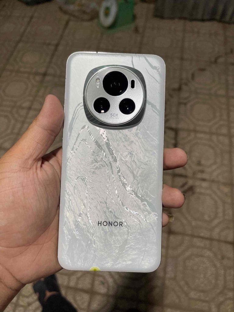 Honor  magic6 Điện thoại Trắng. Mua bán Điện thoại tại Quận Ô Môn Cần Thơ được đăng bởi Trần Minh Lợi hình 1