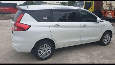 Đổi xe cần bán Suzuki Ertiga GLX 4AT 2019