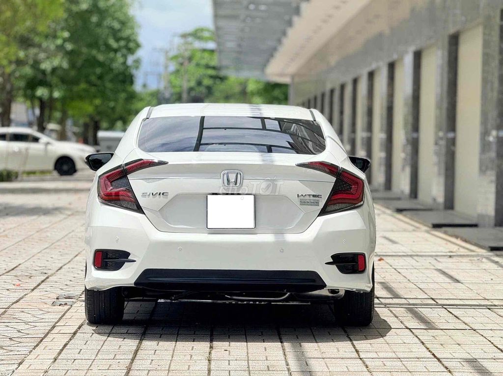 Honda Civic 2019 G 1.8 AT - 46000 km. Mua bán Ô tô tại Thành phố Biên Hòa Đồng Nai được đăng bởi lê văn thắng hình 6