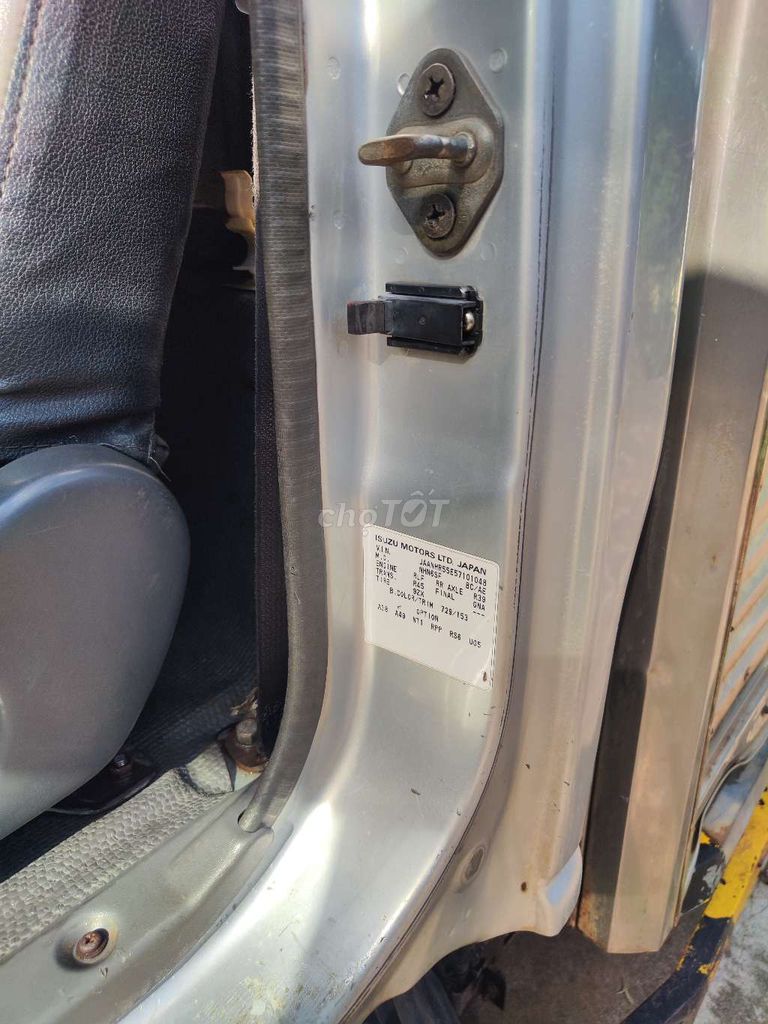 Isuzu 2005 có lạnh khám mới. Mua bán Xe tải, xe ben tại Huyện Cư M'gar Đắk Lắk được đăng bởi Ja Huy  hình 4