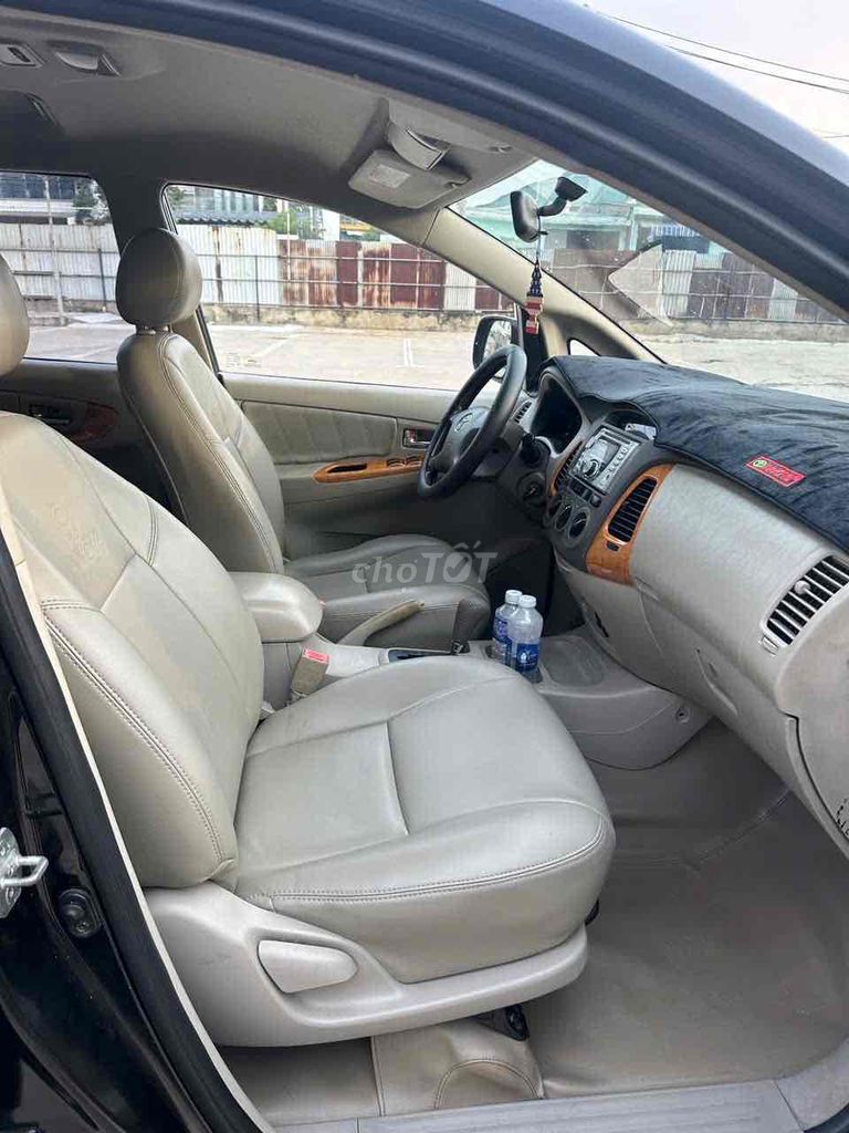 innova bản V tự động đời 2010. Mua bán Ô tô tại Quận Bình Tân Tp Hồ Chí Minh được đăng bởi Nguyễn Tấn Nghiêm hình 12