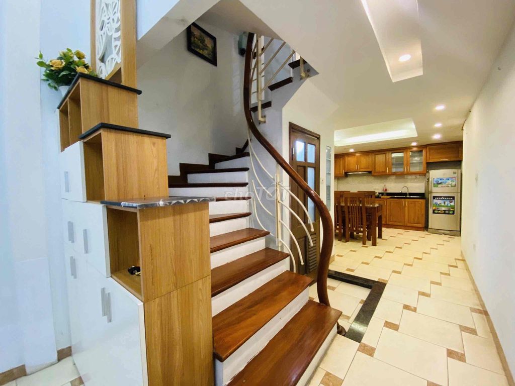 Ngõ 342 Khương Đình; 35m x 5 tầng, 4 ngủ, gần ô tô