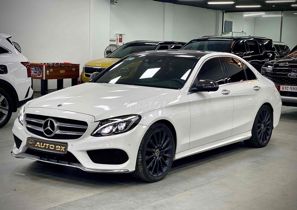 Mercedes Benz C300 AMG 2017 siêu lướt. Mua bán Ô tô tại Thành phố Thủ Đức Tp Hồ Chí Minh được đăng bởi Nguyen Trung hình 3