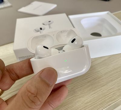 Tai nghe airpods pro 2 type c. Mua bán Tivi, Âm thanh tại Thành phố Buôn Ma Thuột Đắk Lắk được đăng bởi Hoàng