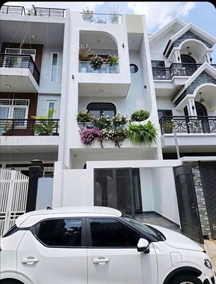 nhà phố cực đẹp giá tốt 5 tỷ 2