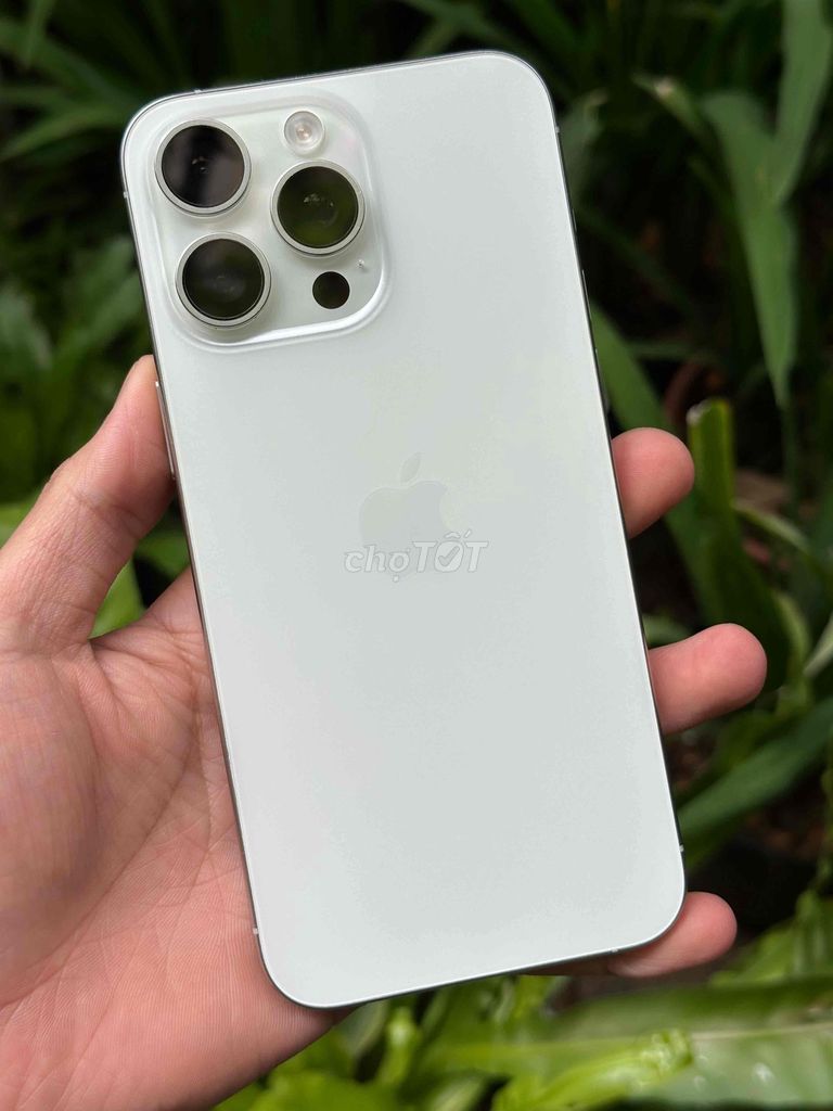 Apple iPhone 15 Pro Max 256GB Trắng bán hoặc gl. Mua bán Điện thoại tại Thành phố Đà Lạt Lâm Đồng được đăng bởi nhanh gọn lẹ hình 1