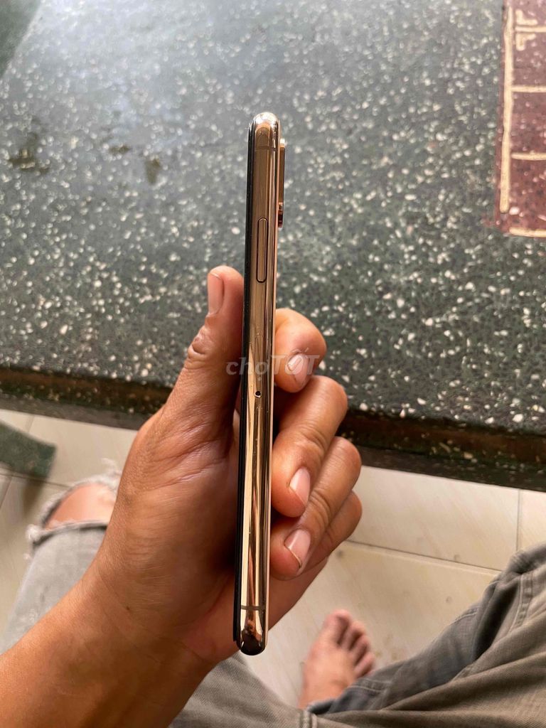 Apple iPhone Xs 256GB Vàng. Mua bán Điện thoại tại Thành phố Long Khánh Đồng Nai được đăng bởi vinh hình 1