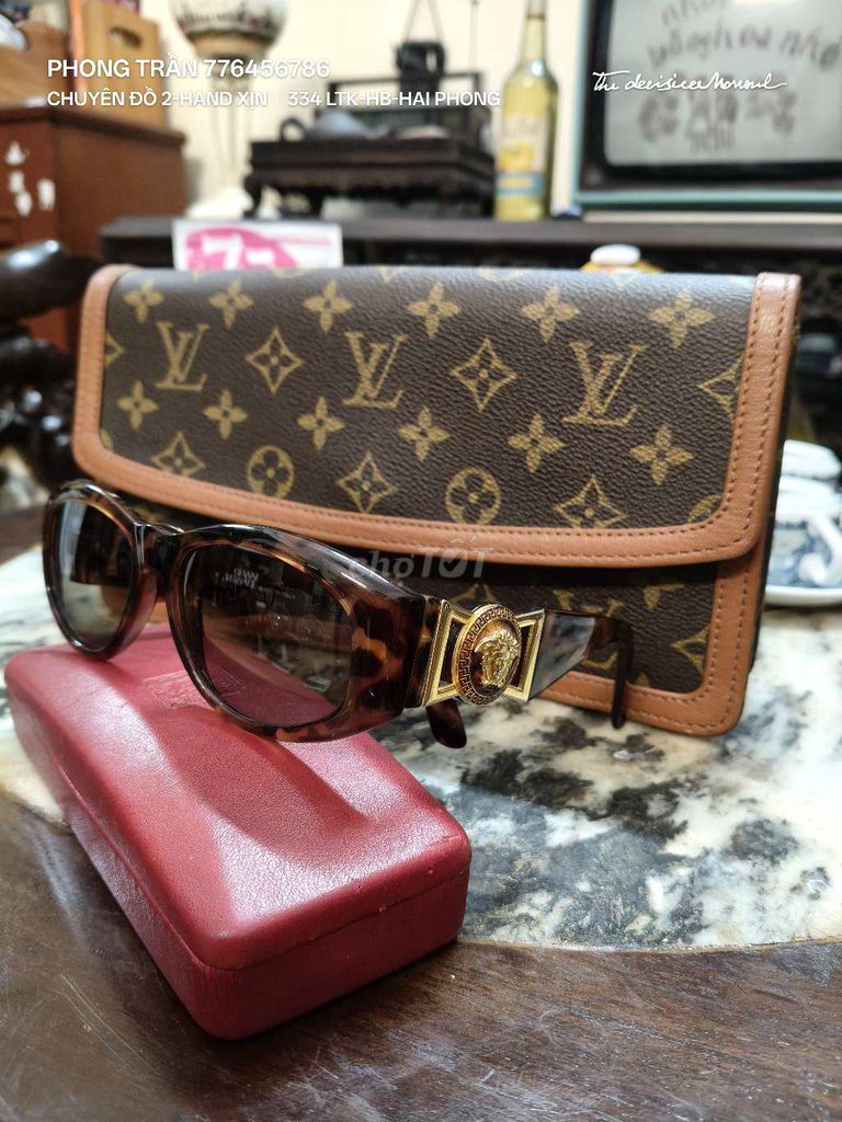 Kính râm Versace Nữ Đồi mồi Ý cũ. Mua bán Phụ kiện thời trang khác tại Quận Hồng Bàng Hải Phòng được đăng bởi Hường Nguyễn hình 1