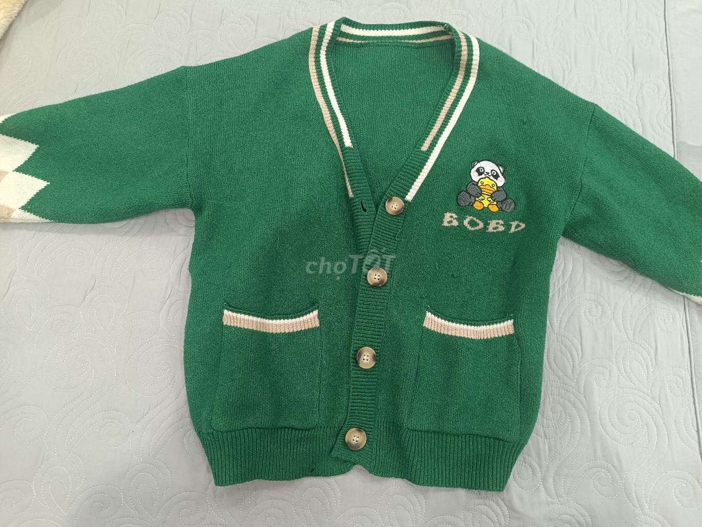 Áo khoác len xanh lá đã dùng. Mua bán Quần áo tại Quận Kiến An Hải Phòng được đăng bởi Tên chưa cung cấp hình 1