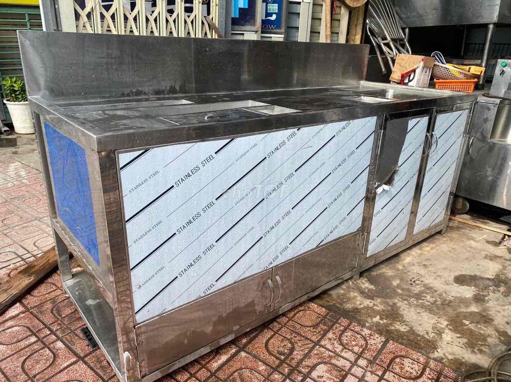 Quầy pha chế Inox 304 2mx75cm Mới 98%. Mua bán Đồ chuyên dụng, Giống nuôi trồng tại Quận 7 Tp Hồ Chí Minh được đăng bởi Xuan Phu hình 1