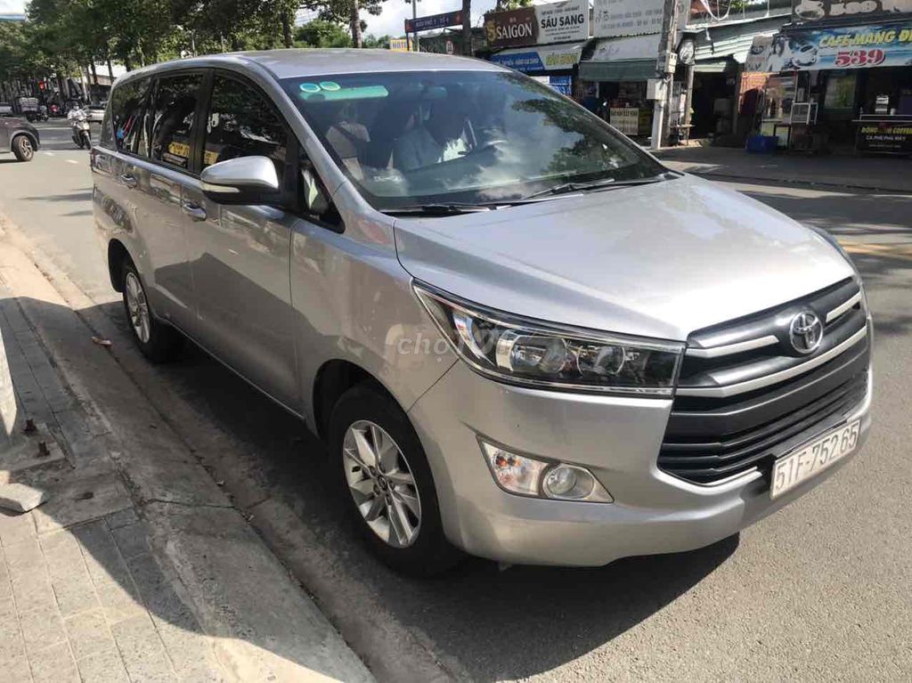 Toyota Innova 2016 2.0 EBạc - 85.000 km