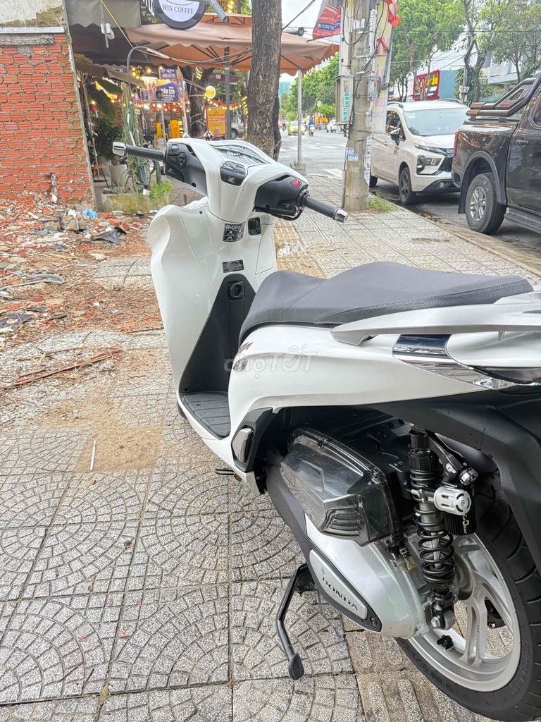 CẦN BÁN SH 350 MÁY THÁI LÊN FULL ĐỒ CHƠI. Mua bán Xe máy tại Quận Hải Châu Đà Nẵng được đăng bởi CHUYÊN BÁN XE LƯỚT hình 6