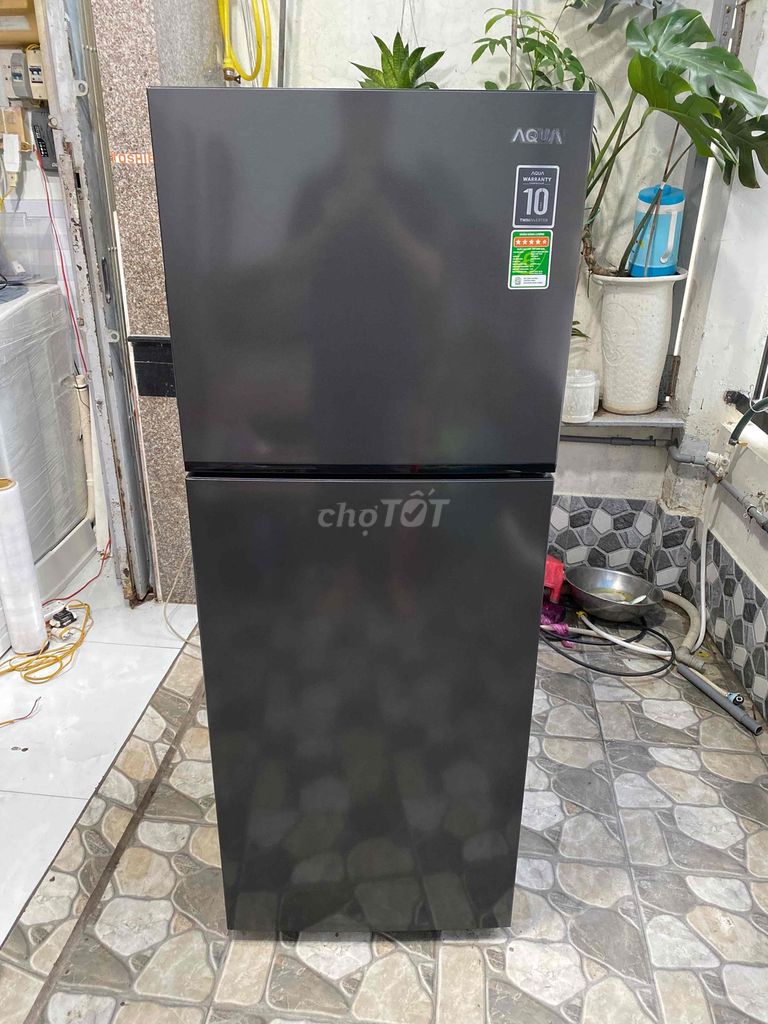 Tủ lạnh Aqua 212L Inverter Còn Bảo Hành 9 Hãng. Mua bán Tủ lạnh tại Quận Ninh Kiều Cần Thơ được đăng bởi Nguyễn Hưng hình 1