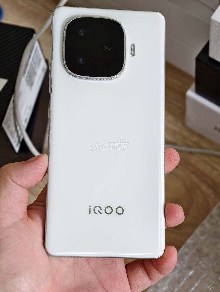 Iqoo Z9 Turbo Plus. Ram 12.256GB. Fullbox Zin Đẹp