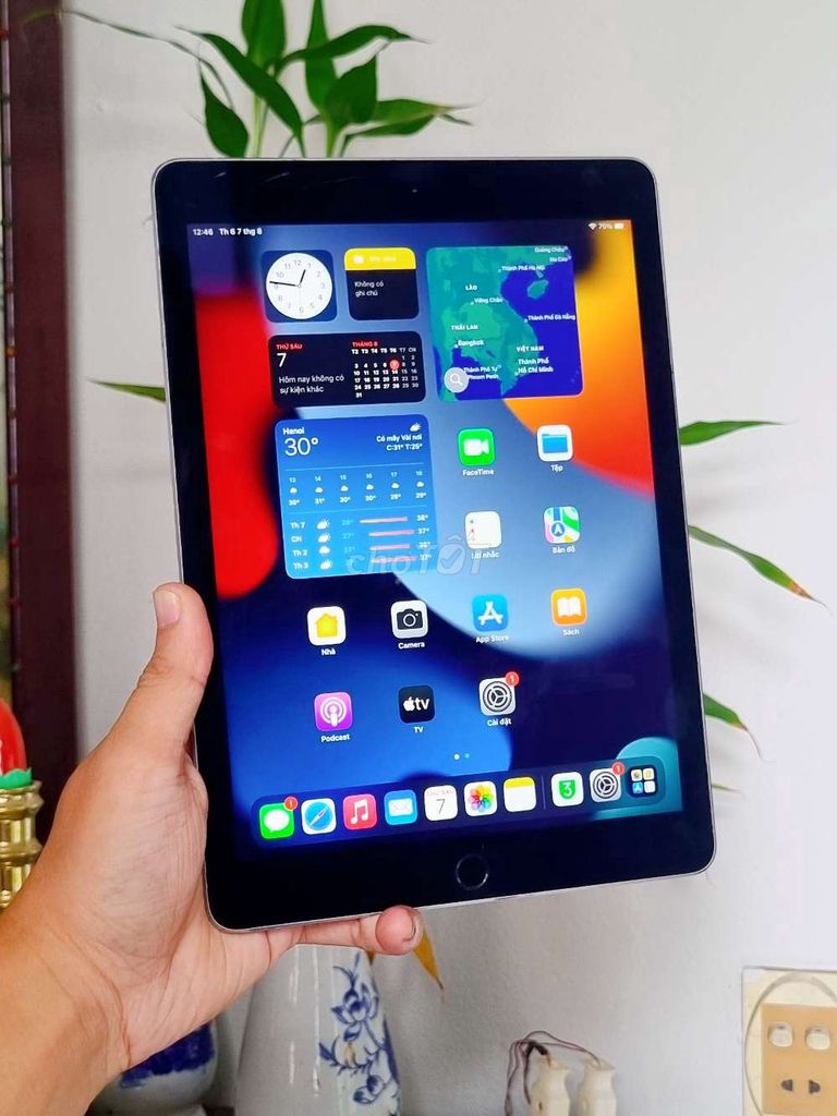 Apple iPad Air 2 10 inch Xám. Mua bán Máy tính bảng tại Quận Hải Châu Đà Nẵng được đăng bởi Lộc Roy hình 1