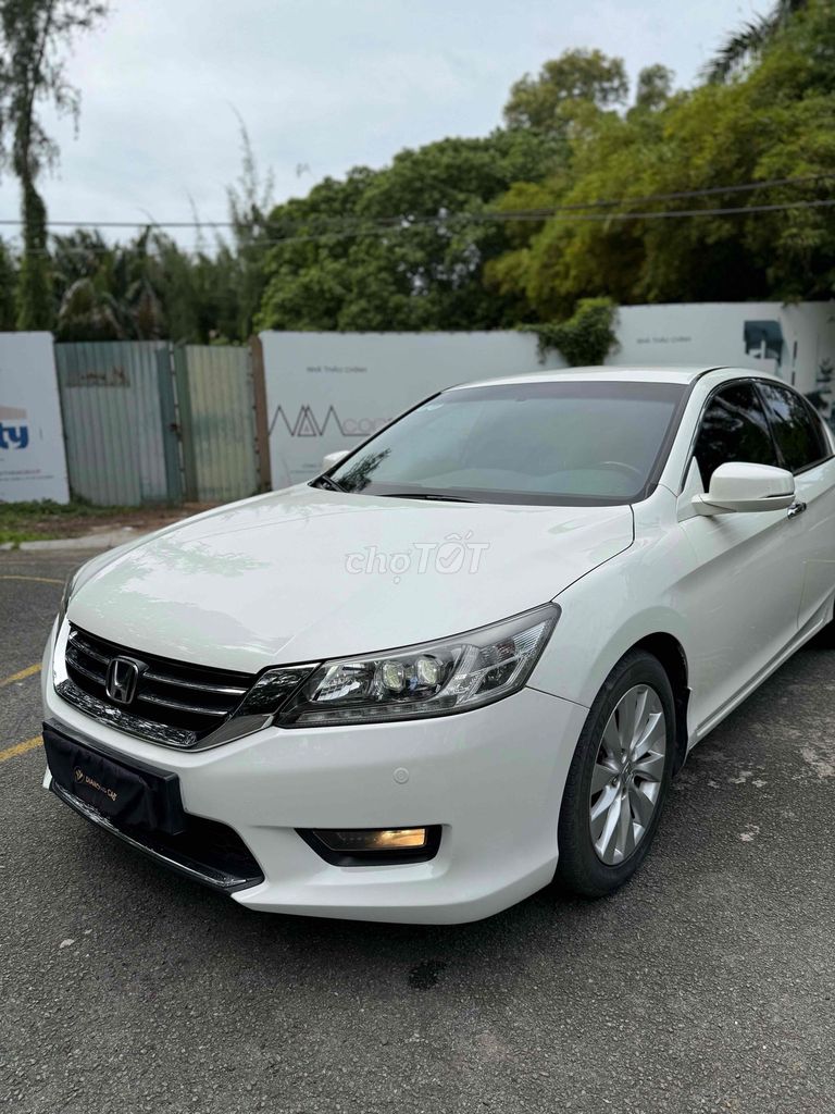 Honda Accord 2015 2.4 AT. Mua bán Ô tô tại Thành phố Thủ Đức Tp Hồ Chí Minh được đăng bởi Lê Nhường hình 4