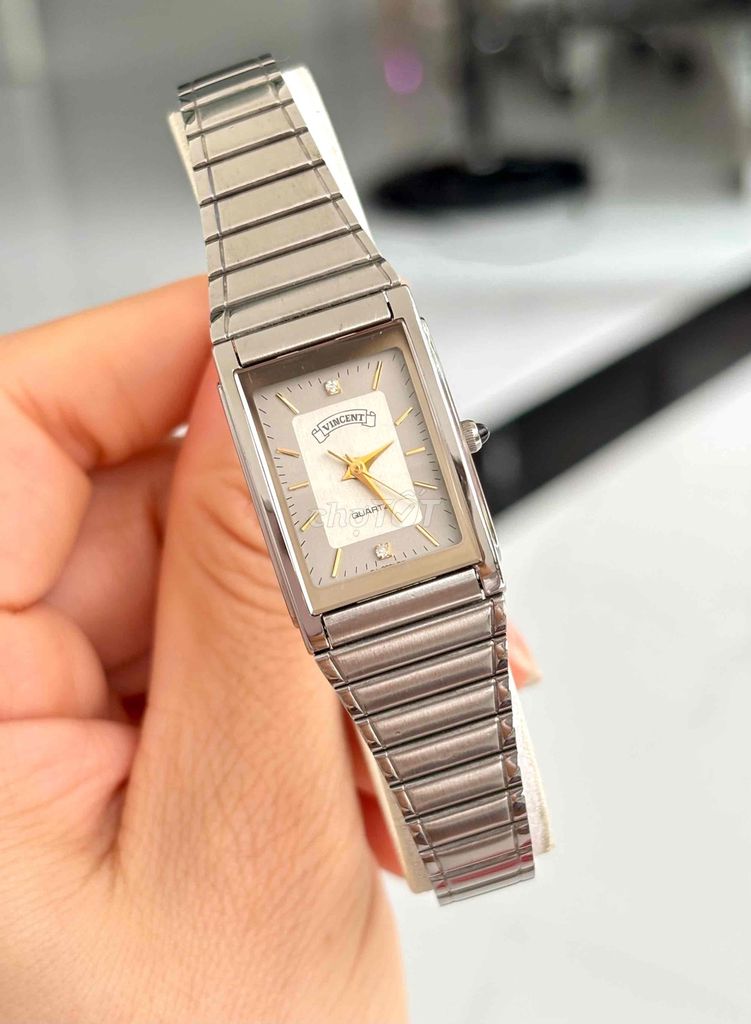 Đồng hồ VINCENT ITALY Tank Nữ 28mm Bạc. Mua bán Đồng hồ tại Huyện Cam Lâm Khánh Hòa được đăng bởi TRÂM NHÂN SHOP hình 1