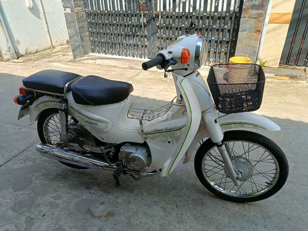 Xe máy Cub 50cc màu Trắng. Mua bán Xe máy tại Huyện Hóc Môn Tp Hồ Chí Minh được đăng bởi pham anh tuấn hình 4