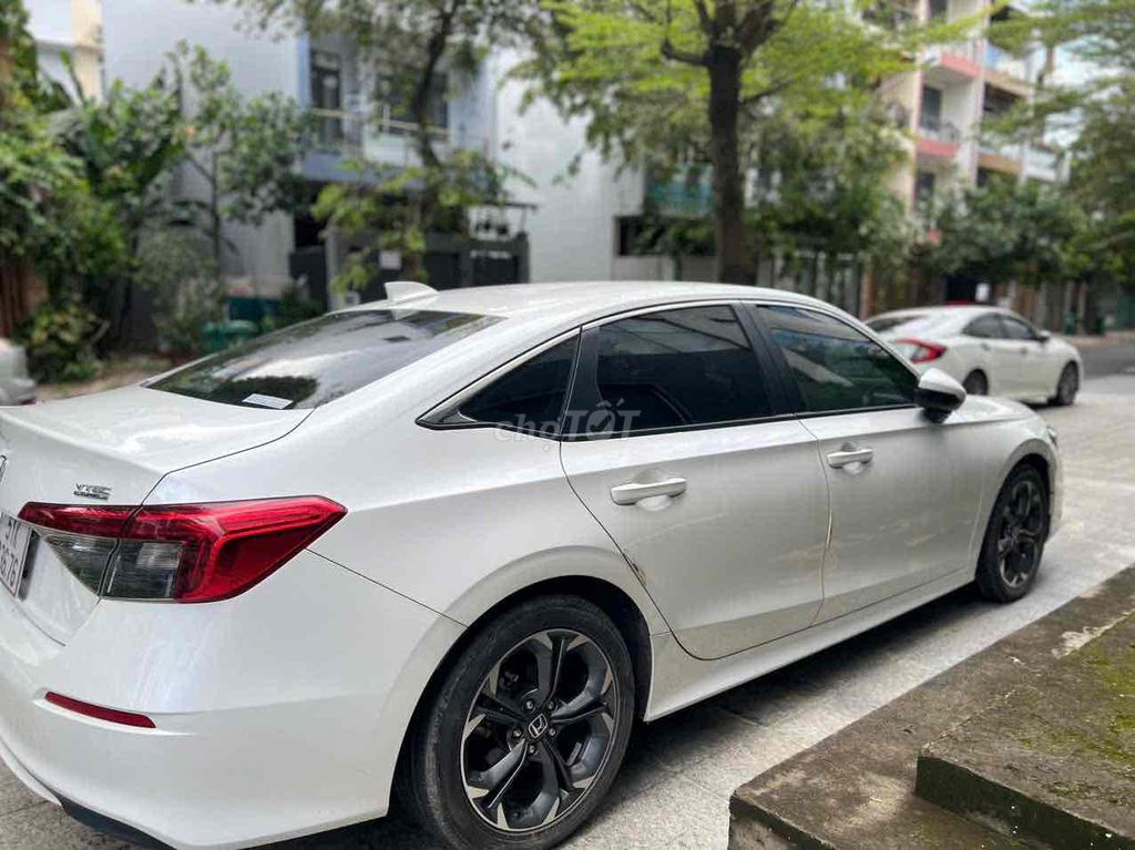 Honda Civic G 2022 - 9200 km, Siêu đẹp, zin. Mua bán Ô tô tại Quận 7 Tp Hồ Chí Minh được đăng bởi Honda Ôtô Quận 7 hình 3