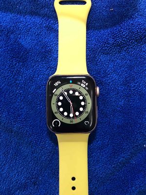Apple Watch Seri 4 - size 44