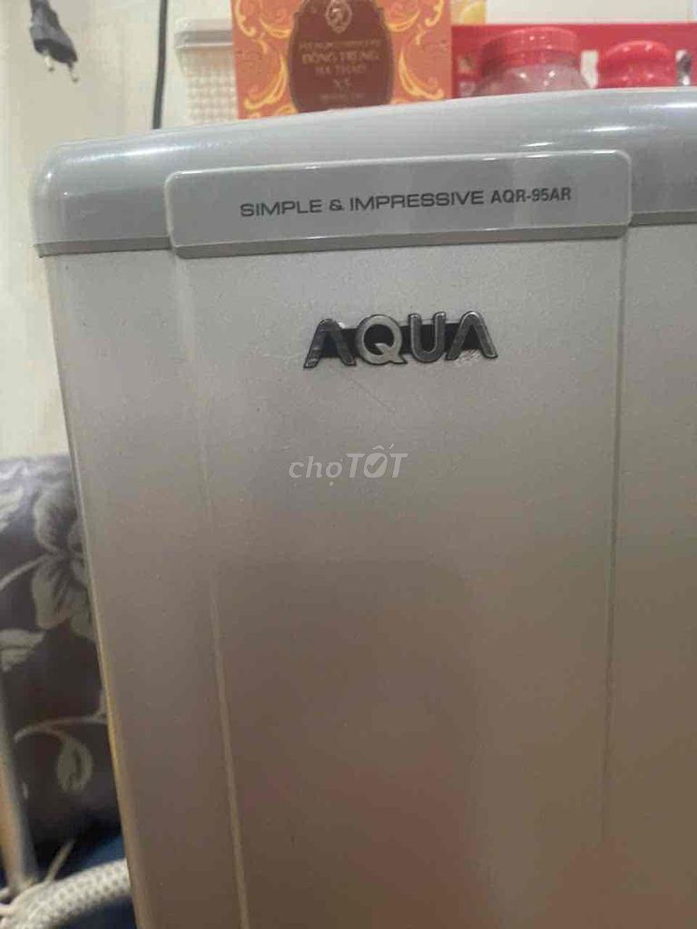 Tủ lạnh Aqua AQR-95AR 90 lít Mới 95%. Mua bán Tủ lạnh tại Quận Tân Phú Tp Hồ Chí Minh được đăng bởi Hoang Thi Trang hình 1