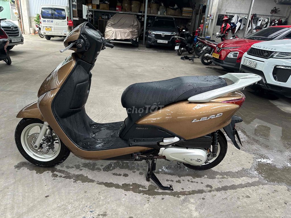 Honda Lead 110 Fi 2013 цвета шампань, оригинал