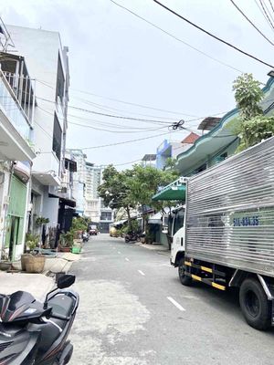 Hẻm 10m như MT Hoà Bình, gần Đầm Sen, DT 72m2 (4x18m) 3 tầng. Nhỉnh 7T