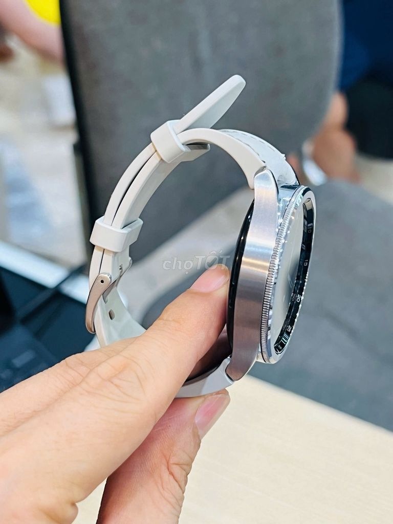 Samsung Watch 6 Classic Bạc 47mm Thép. Mua bán Thiết bị đeo thông minh tại Quận Đống Đa Hà Nội được đăng bởi Thế Hoàng hình 1