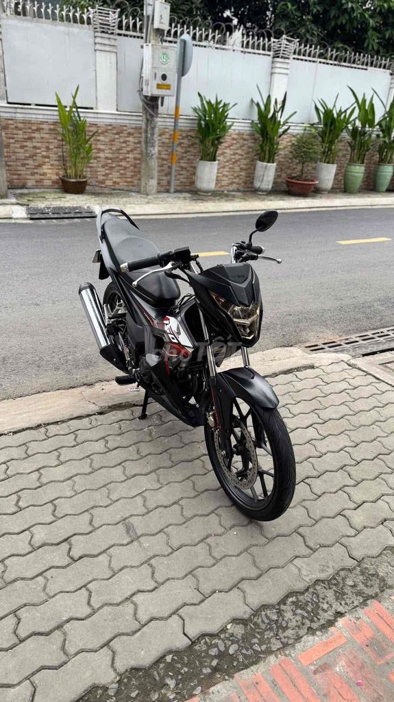 Honda Sonic 150 2021 Đen 21000 km. Mua bán Xe máy tại Quận Bình Thạnh Tp Hồ Chí Minh được đăng bởi Quyphan hình 5