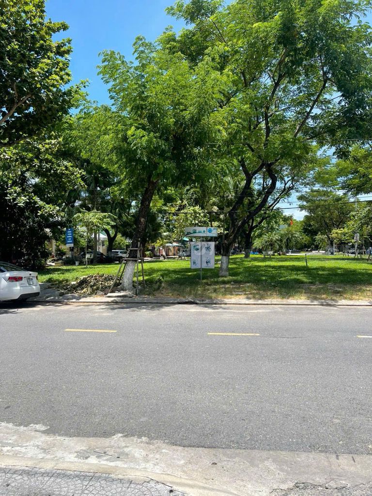 nhà 2mt trưng nữ vương 4 tầng siêu đẹp đối diện công viên. Mua bán nhà ở tại Quận Hải Châu Đà Nẵng được đăng bởi THẾ VŨ hình 4