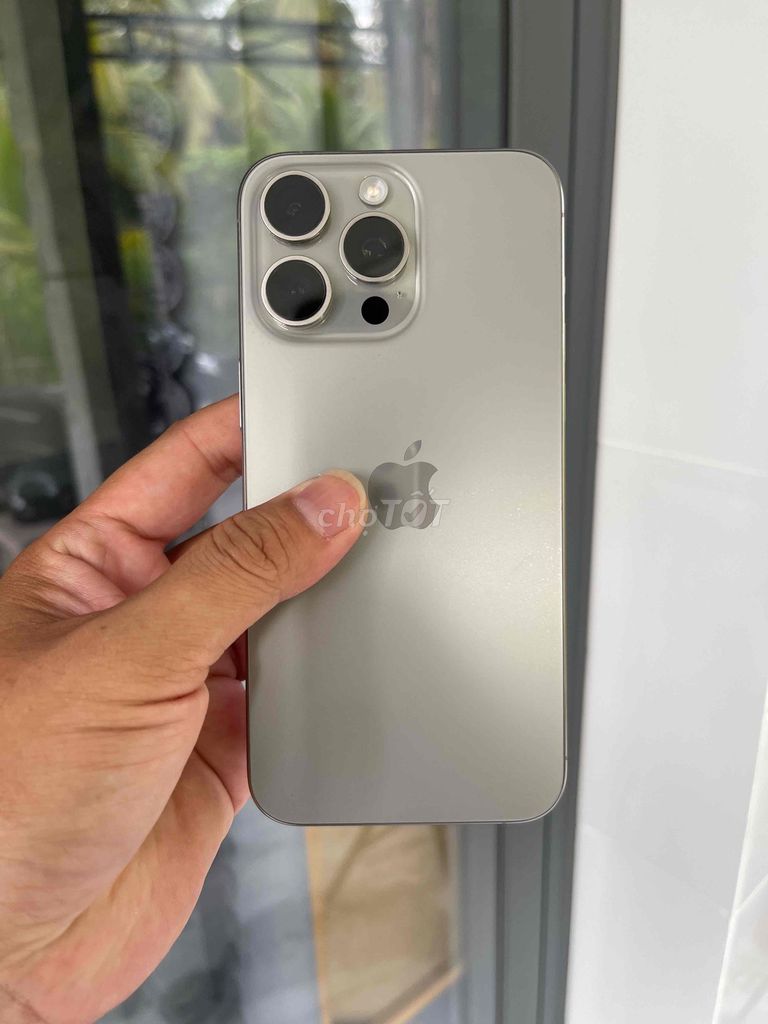 Apple iPhone 15 Pro Max 256GB Titan. Mua bán Điện thoại tại Huyện Châu Thành Bến Tre được đăng bởi Thanh Huy hình 1