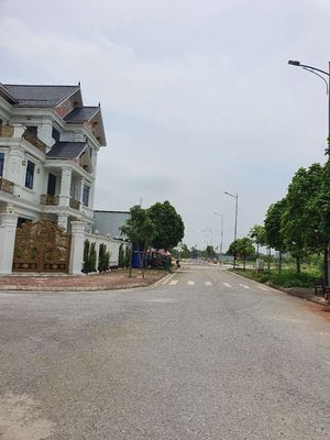 Trung Đông - Nhật Tân,,, LK10,,, Rẻ nhất khu??. Mua bán đất tại Huyện Kim Bảng Hà Nam được đăng bởi Hongphuland