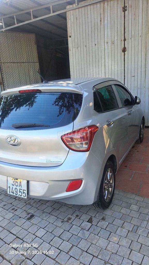 xe 2015 1.0 Base - 230000 km. Mua bán Ô tô tại Huyện Thường Xuân Thanh Hóa được đăng bởi quân thu hình 2