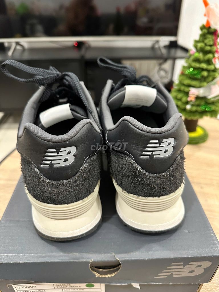 Pass giày newbalance 574 mới 99%