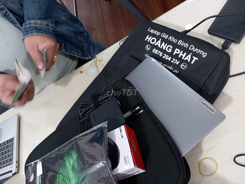 Laptop Hoàng Phát tại Thành phố Thủ Dầu Một, Bình Dương hình 4