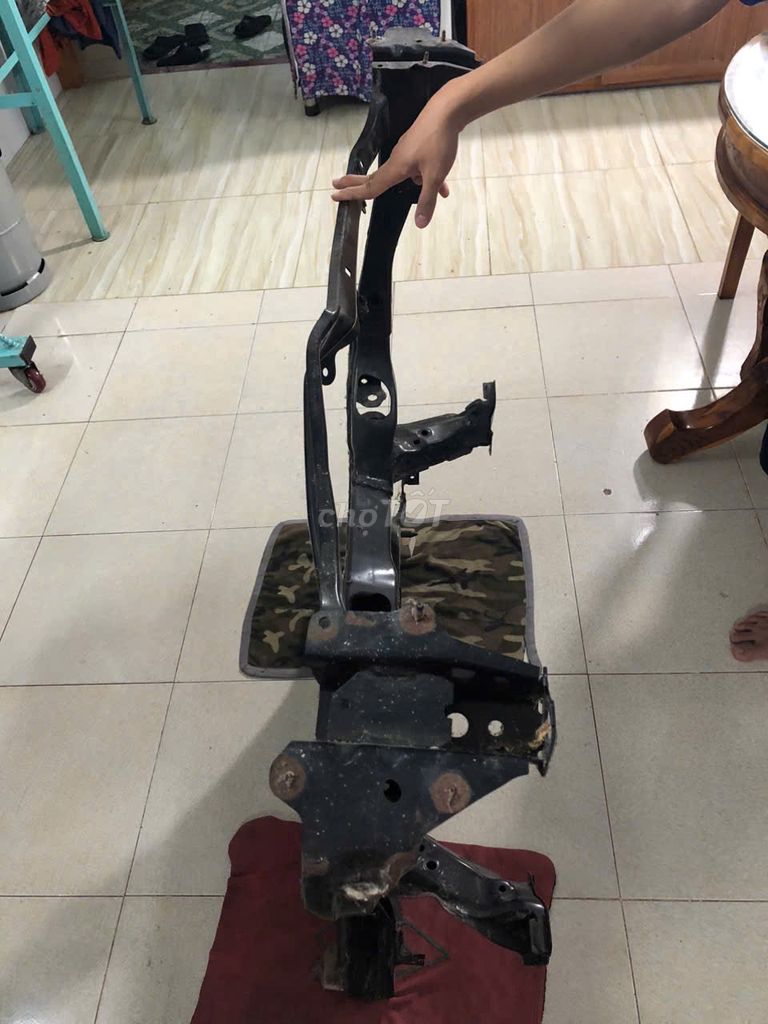 BÁN BỆ ĐỞ KHUNG GẦM MAZDA3 DELUX SẢN XUẤT NĂM 2021. Mua bán Phụ tùng xe tại Huyện Tân Trụ Long An được đăng bởi Phạm Tấn Đạt hình 2