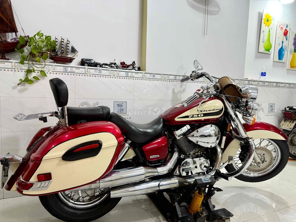 Honda Shadow Aero 750cc 2008 Đỏ kem. Mua bán Xe máy tại Huyện Bình Chánh Tp Hồ Chí Minh được đăng bởi Đặng Minh Khang hình 3