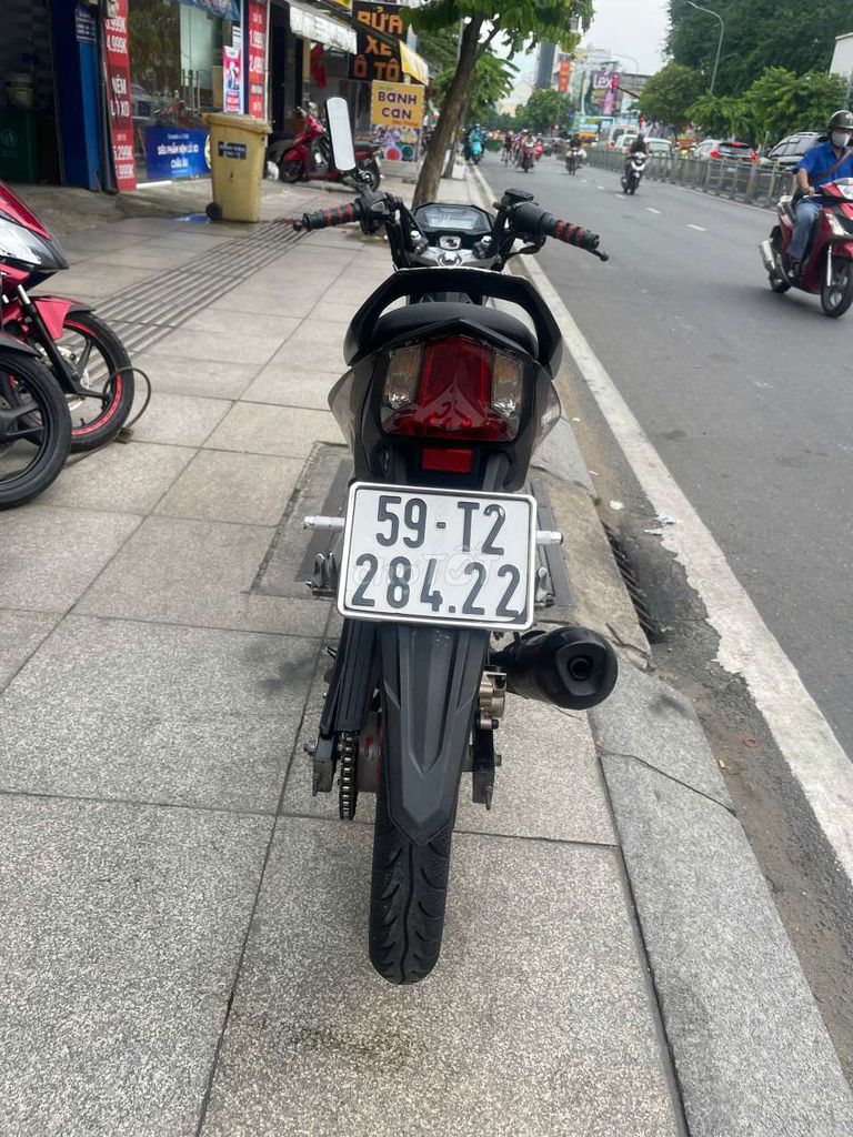 Honda sonic 150 2020 mới 90% Bstp chính chủ. Mua bán Xe máy tại Quận Tân Phú Tp Hồ Chí Minh được đăng bởi Tuanduy hình 4