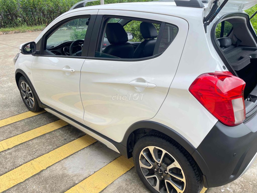VinFast Fadil Plus 2021 Белый 62000 км