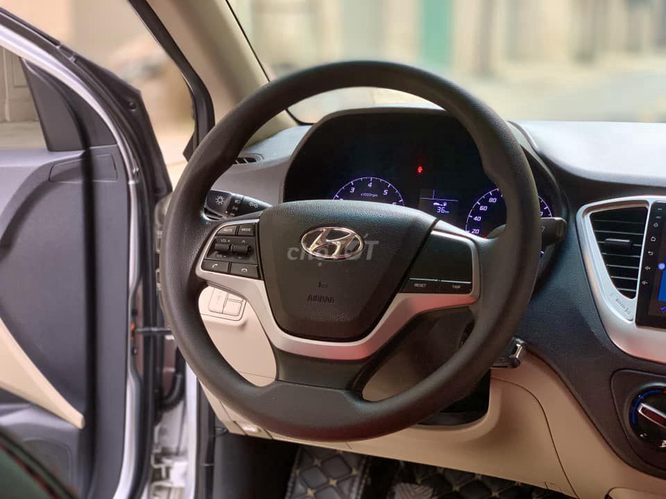 Hyundai Accent 2023 số sàn màu xám bạc. Mua bán Ô tô tại Quận 12 Tp Hồ Chí Minh được đăng bởi Quang hình 4