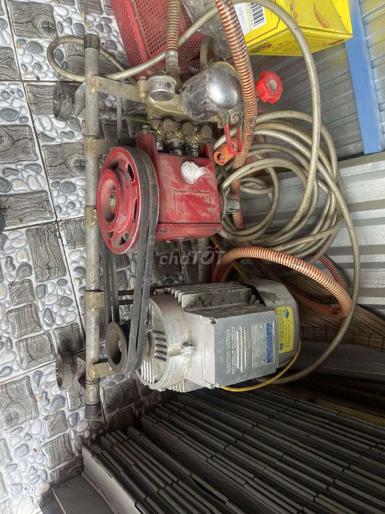 Máy rửa xe 1.5 HP Đỏ, Bạc. Mua bán Đồ chuyên dụng, Giống nuôi trồng tại Huyện An Phú An Giang được đăng bởi Trường Nguyễn  hình 1