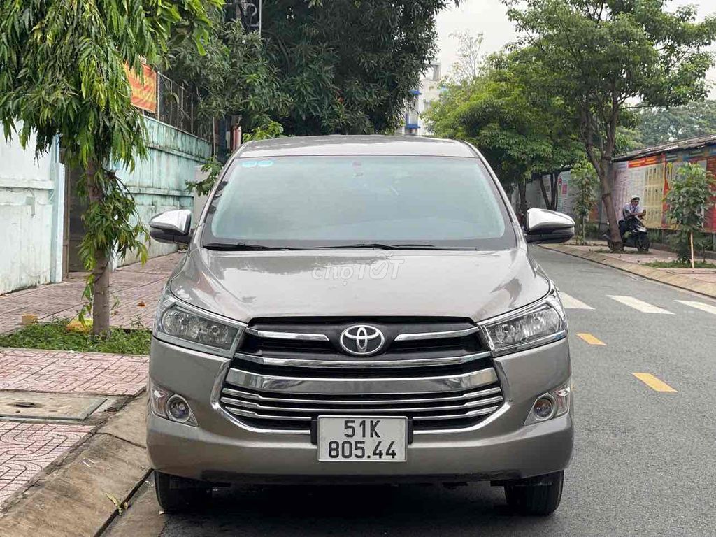 Toyota Innova 2019 2.0E