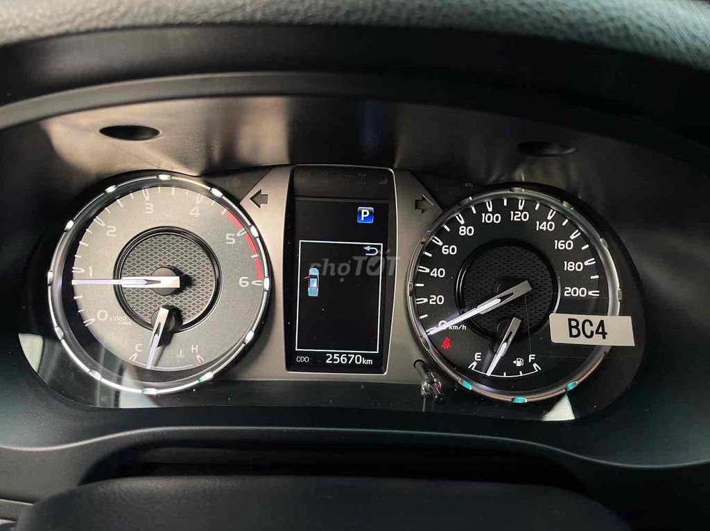 Toyota Hilux 2024 2.4L 4x2 AT - 25700 km - XE HIẾM. Mua bán Ô tô tại Quận Tân Bình Tp Hồ Chí Minh được đăng bởi TOYOTA LÝ THƯỜNG KIỆT hình 7