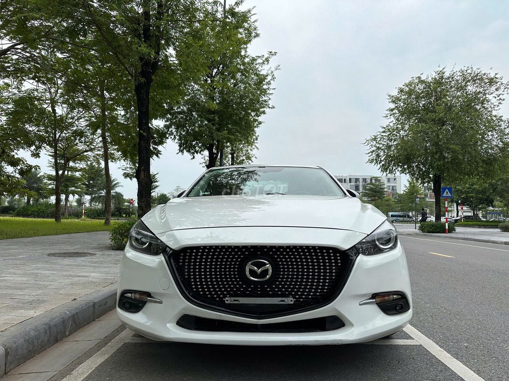 Mazda 3 2018 1.5 AT Sedan - 63000 km