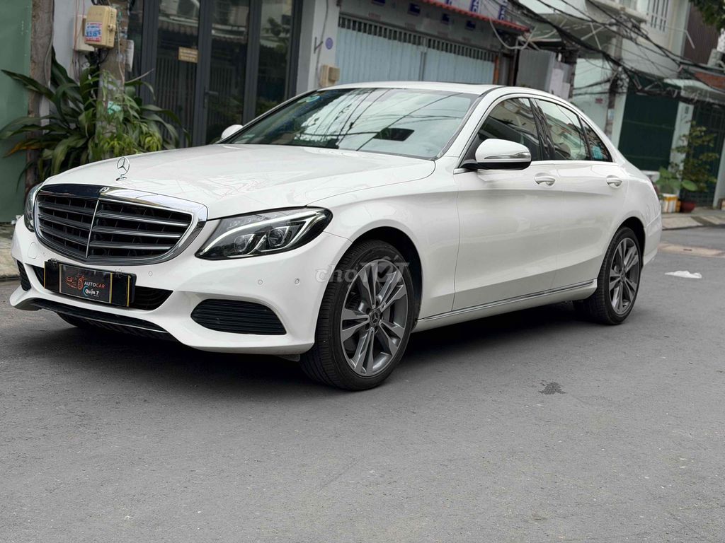 Mercedes C250 Exluxsic 2017 Trắng. Mua bán Ô tô tại Quận 7 Tp Hồ Chí Minh được đăng bởi Thông Sport  hình 2